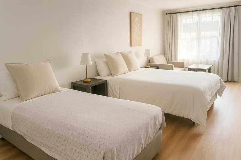 Bedroom 5, Cooks Endeavour Motor Inn, Tweed Heads