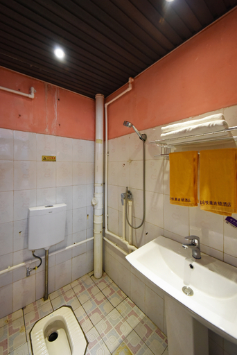 Bathroom, 86 Yuechao Yunman Hotel, Changsha