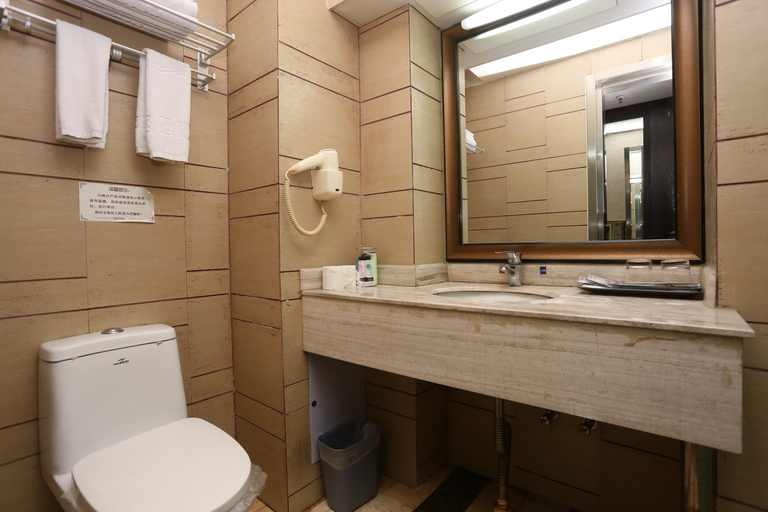 Bathroom, Yinglun Style Hotel, Chengdu