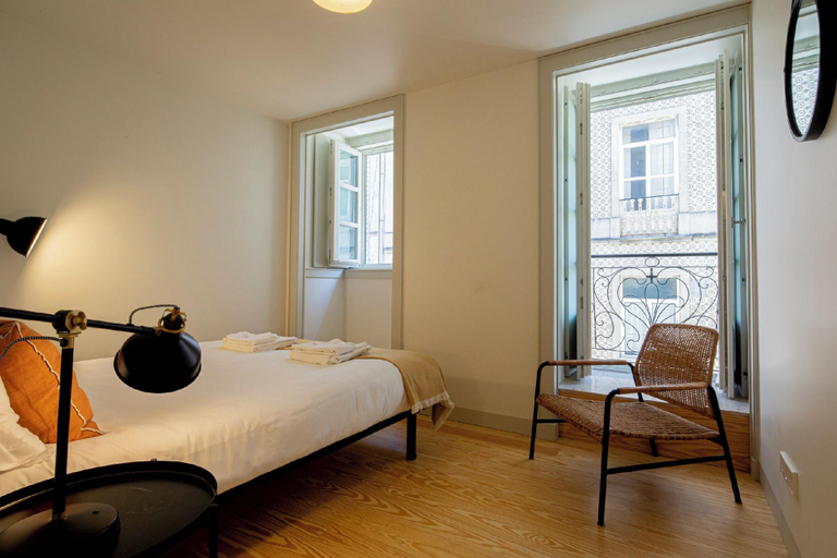 Bedroom 3, Castelo Superior Two Bedroom Apartment, Lisbon