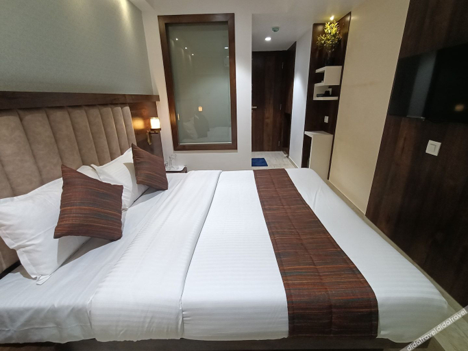 Bedroom, Hotel Saffron Inn Thane West, Thane