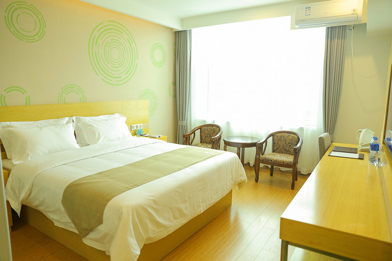 Bedroom 2, GreenTree Inn Express Hotel (Changli Guangyuan Life Plaza Fuyang Street East Section), Qinhuangdao