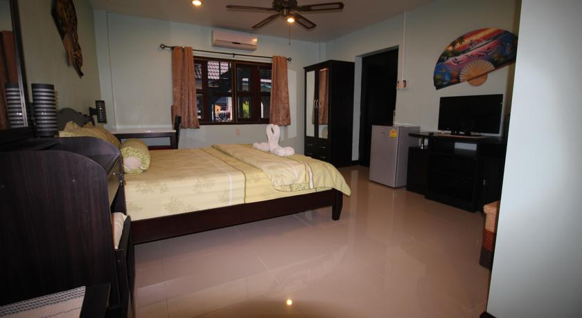 Bedroom 2, Martin's Swiss Guesthouse, Phuket Island