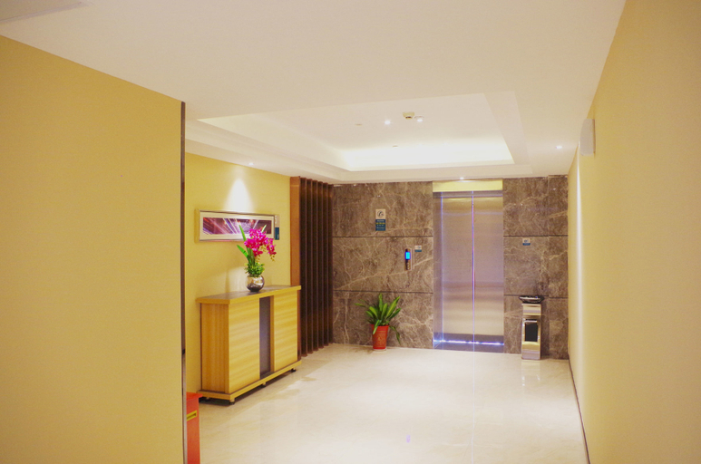 Bedroom 3, City Comfort Inn Huanggang Qichun Exhibition Cente, Huanggang