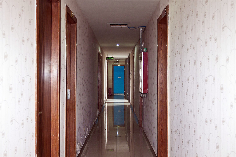 Others 5, Luojing Business Hotel, Shanghai