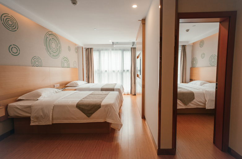 Bedroom 2, GreenTree Inn (Guilin Lingui Luhu International), Guilin