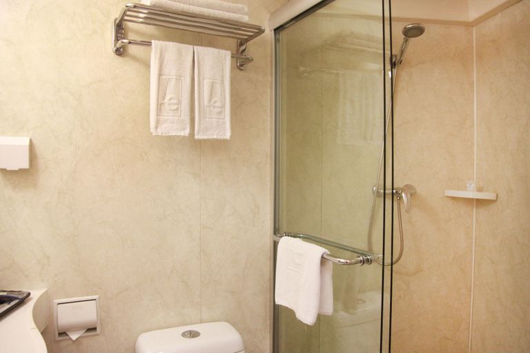 Bathroom, HanTing Premium Hotel (Wuhan Huake University Innovation Street), Wuhan