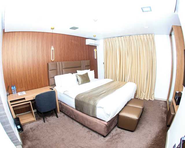 Bedroom 3, Maison Fahrenheit Hotel, Eti-Osa