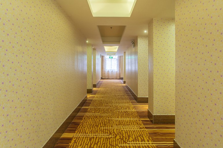 Others 5, Julong Business Hotel, Maoming
