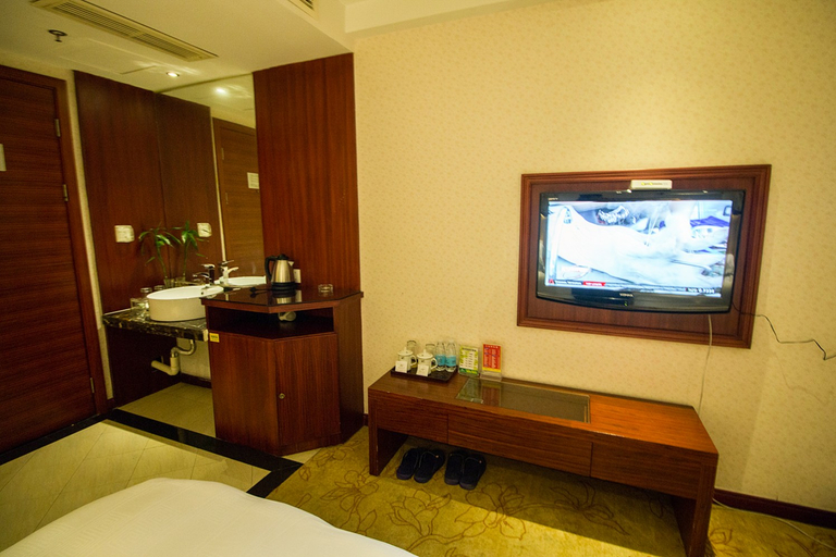 Bedroom, Yiwu Ling Shang Hotel, Jinhua