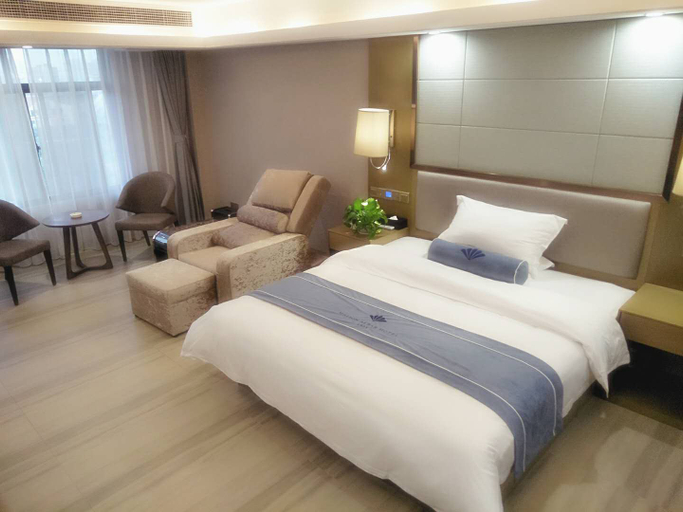 Bedroom 2, Starway Hotel, Hainan