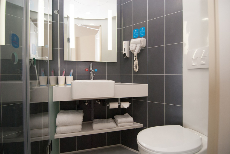 Bathroom, YunTing Hotel (Langzhong Ancient City), Nanchong