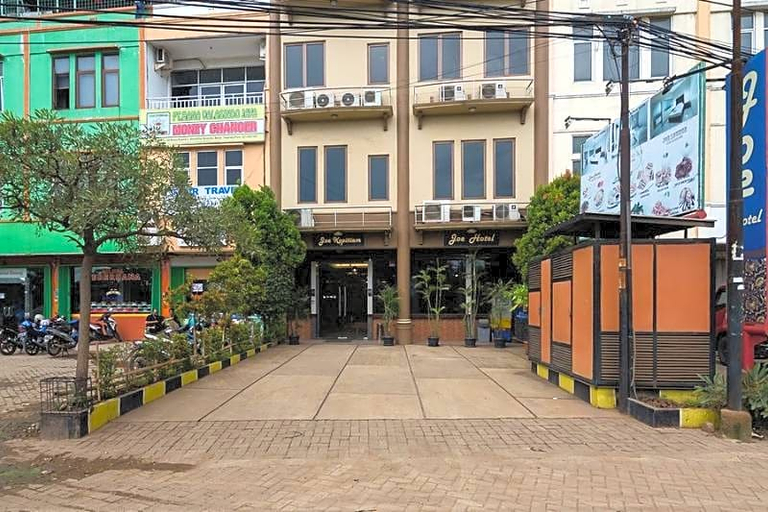 Others 4, レッドドアーズ プラス ニア スカルノ ハッタ エアポート 2, Tangerang