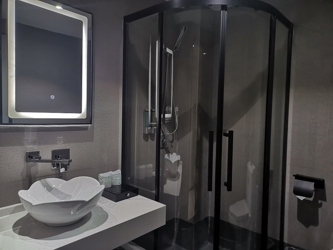 Bathroom 3, Bu Bu Gao Hotel, Yiyang