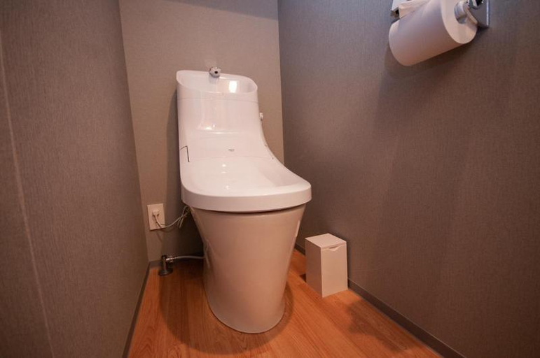 Bathroom 4, Boxi Hakata 2, Fukuoka