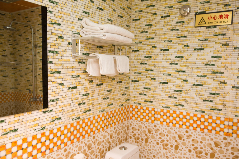Bathroom 2, Confucius Temple Hotel (Qufu Three Kong Scenic Spot Store), Jining