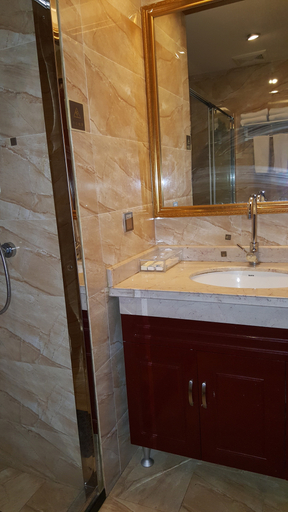 Bathroom 2, Xinqingchuan Hotel, Guangyuan
