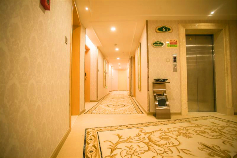Others 4, Vienna 3 Best Hotel, Taizhou