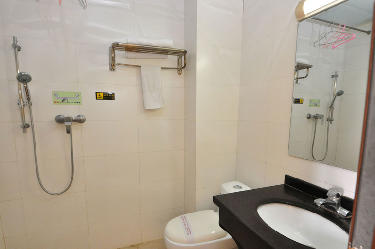 Bathroom 5, Guangzhou New Modern Hotel (Shiling lisha squar), Guangzhou