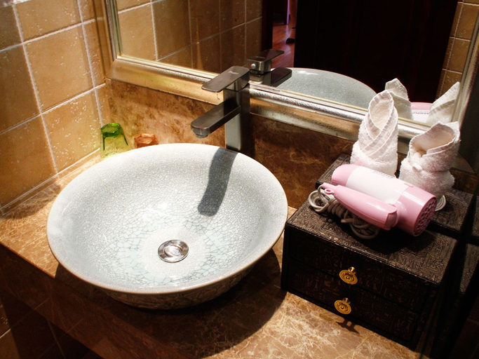 Bathroom 2, Tianhao Business Hotel, Zunyi