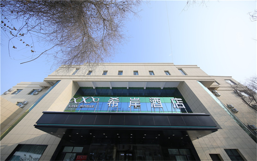 Exterior & Views