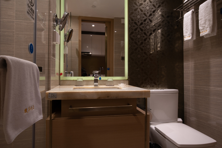 Bathroom 2, Victoria Apartments, Guangzhou