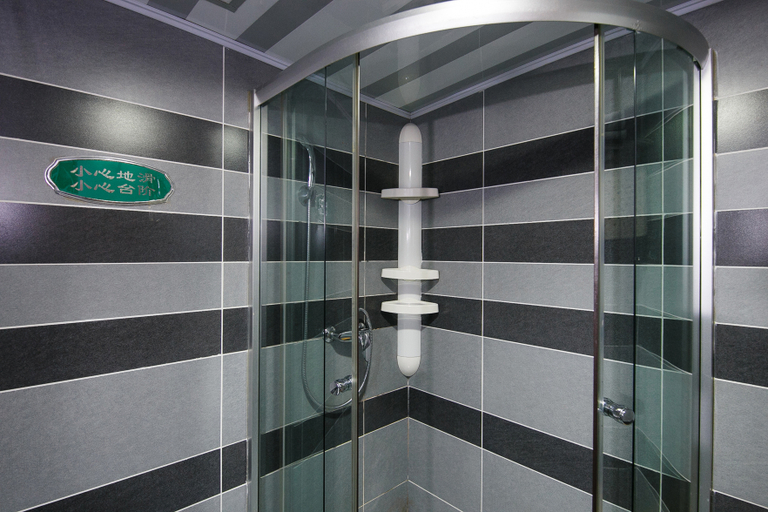 Bathroom 3, Yinjiang PLUS Hotel, Hangzhou