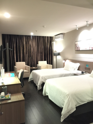 Bedroom 2, Xiyueli Hotel (Qinzhou Road Niannianfeng Square), Qinzhou