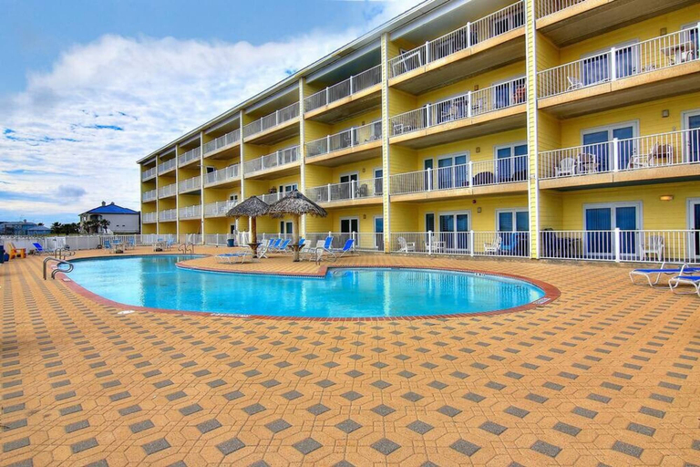 Room 5, Incredible Ocean Views Direct Beach Access Pool, Nueces