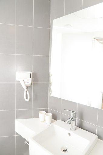 Bathroom 4, Hanting Hotel Binzhou Bus Station, Binzhou
