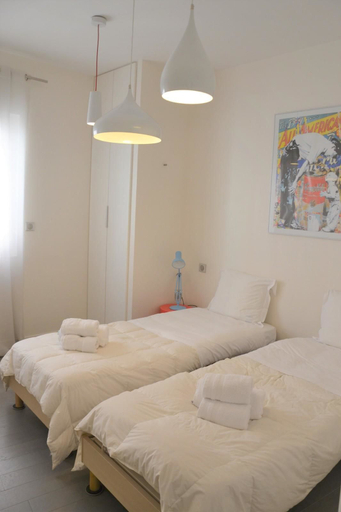 Bedroom 3, Moliere, Alpes-Maritimes