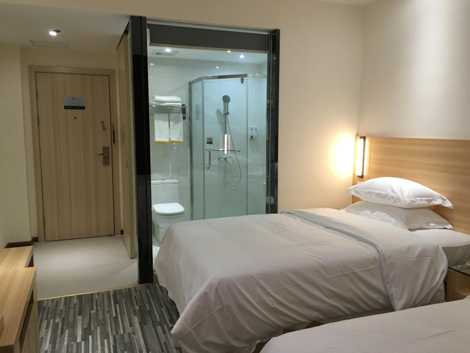 Bedroom 2, Shiyuan Convenient Hotel, Guilin