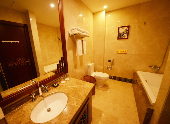 Bathroom 5, ホテル(), Chongqing