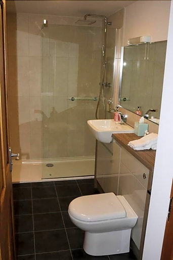 Bathroom 3, The Queens at Horton, Telford and Wrekin