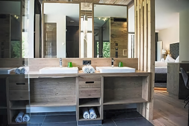 Bathroom, Hotel Kronblick, Bolzano