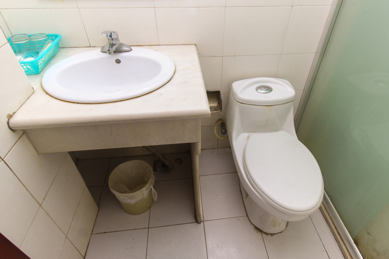 Bathroom 5, Fuhua Business Hotel, Suzhou