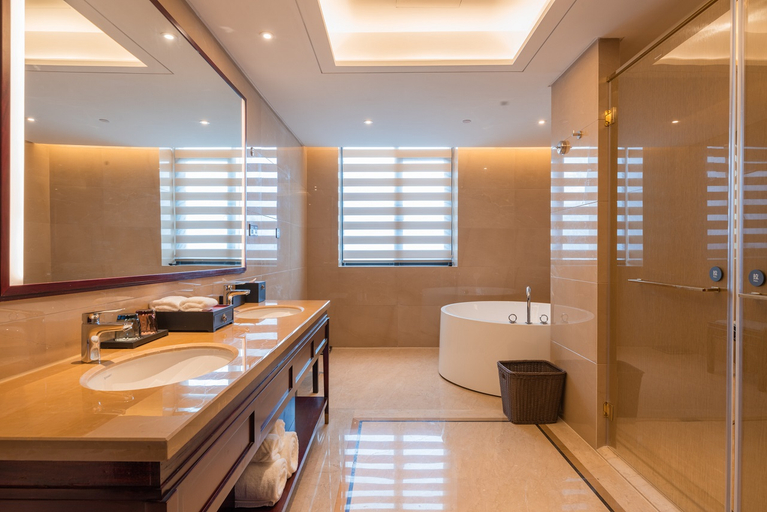 Bathroom, Ladisson Grand World Hotel Dongyang, Jinhua