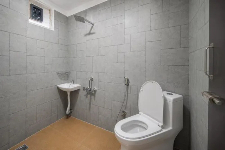 Bathroom 5, Fabhotel Ganesh, Hyderabad