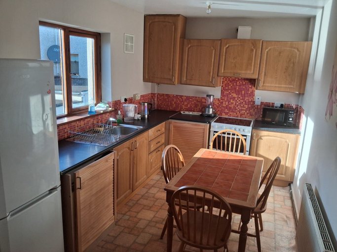 Private kitchen, North Dublin 2-bed House, Sleeps 4, Dublin