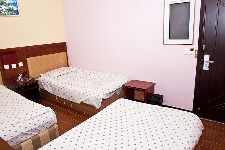 Bedroom 3, Yifeng Hotel, Shanghai