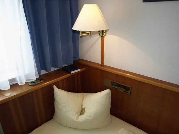 Bedroom 5, City Hotel Stuttgart, Stuttgart