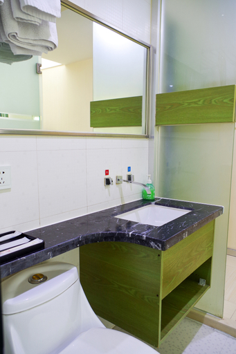 Bathroom 2, ホテル(ウルムチ), Ürümqi