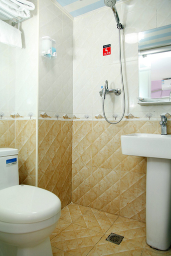 Bathroom 3, Hi Inn Beijing Jintai Road Metro Station, Beijing