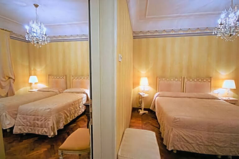 Bedroom 2, Tre Pozzi, Parma