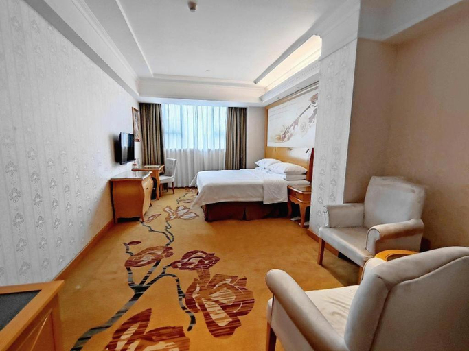 Bedroom 2, Vienna Hotel Shenzhen Longhua Good Day, Shenzhen