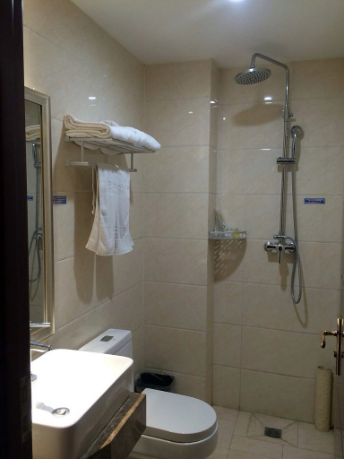 Bathroom 4, Xingcheng Hotel, Jining