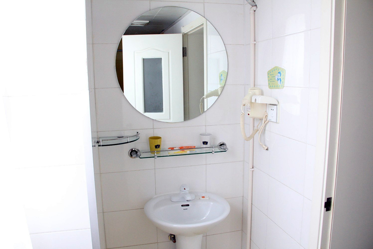 Bathroom 2, Homeinn Hotel (Jinan Shungeng International Exhibition Center Yuhan Road), Jinan