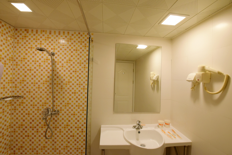 Bathroom 3, Ibis Styles Hotel Taizhou Jiangyan TV Station, Taizhou