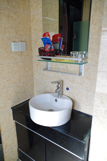 Bathroom 2, ホテル（ウイグル）, Ürümqi
