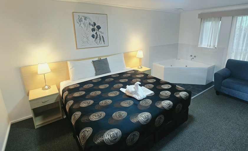 Bedroom 4, Tropicana Motor Inn, Bass Coast - Phillip Is.